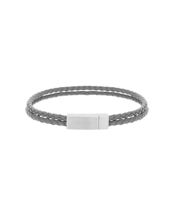 Ξεχώρισε με το ανδρικό βραχιόλι Oozoo SB-1055-195 με γκρι πλεχτό δέρμα UP (19,5cm) . Ένα δυναμικό αξεσουάρ με έντονο ανδρικό χαρακτήρα, που συνδυάζει μοντέρνα αισθητική και διαχρονικό στυλ — ιδανικό για καθημερινές εμφανίσεις ή ως ιδιαίτερο δώρο.