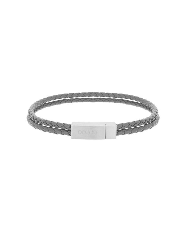 Ξεχώρισε με το ανδρικό βραχιόλι Oozoo SB-1055-210 με γκρι πλεχτό δέρμα UP (19,5cm) . Ένα δυναμικό αξεσουάρ με έντονο ανδρικό χαρακτήρα, που συνδυάζει μοντέρνα αισθητική και διαχρονικό στυλ — ιδανικό για καθημερινές εμφανίσεις ή ως ιδιαίτερο δώρο
