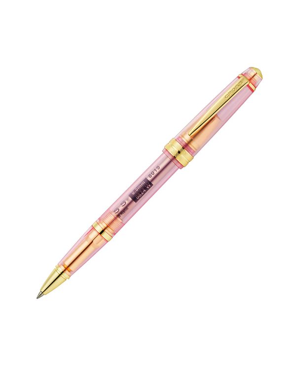Cross Bailey Light. Το Bailey Light είναι το πρώτο του είδους του στη συλλογή της Cross. Κατασκευασμένο σύμφωνα με τα αυστηρά πρότυπα, διατηρεί τον εντυπωσιακό χαρακτήρα και την αξιόπιστη απόδοση ενός αυθεντικού Cross Bailey, αλλά είναι πιο ελαφρύ χάρη στο σώμα από ρητίνη.